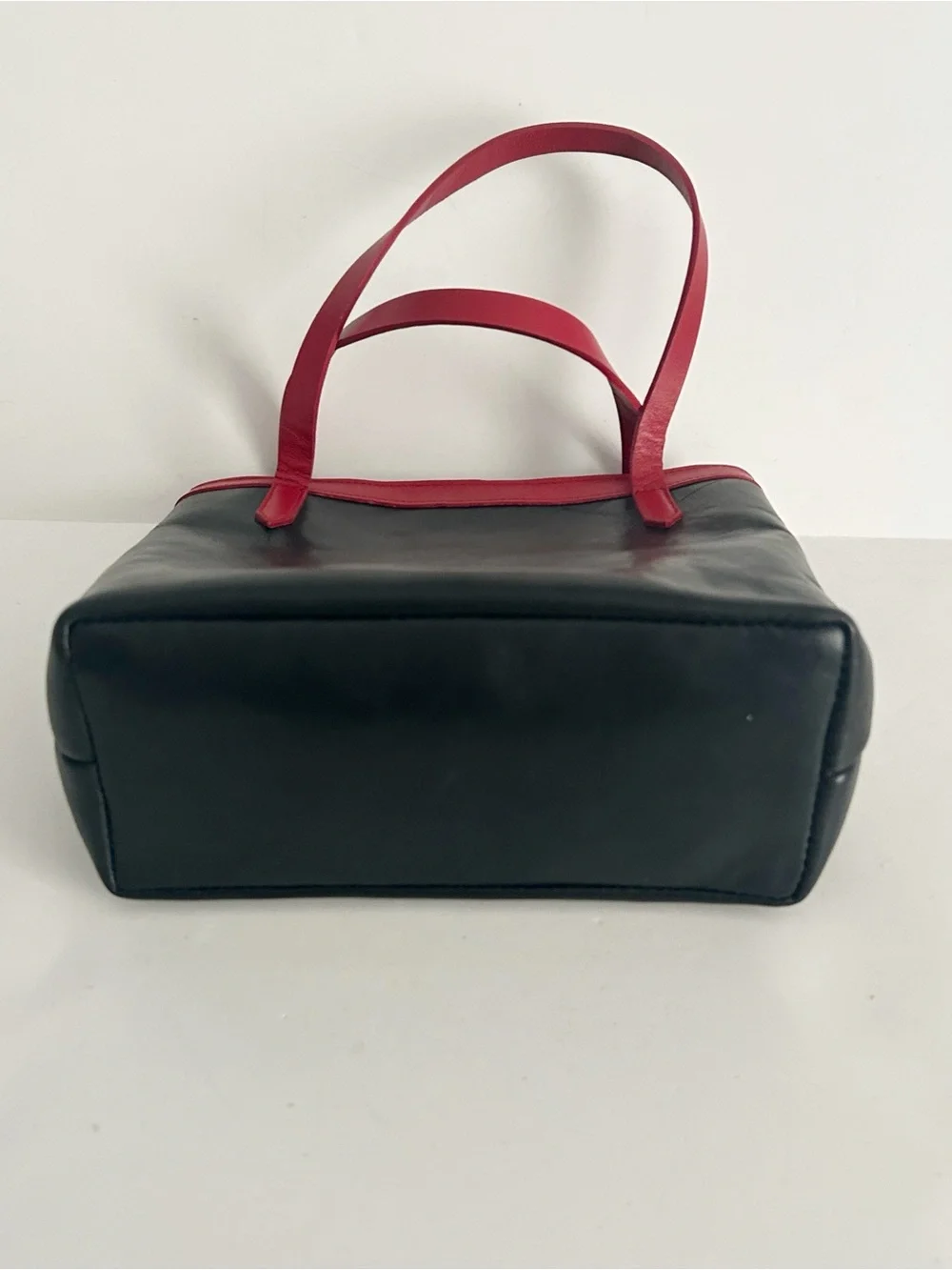 Moda Two-Tone Black and Red Faux Leather Tote